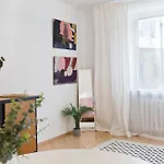 Beautiful & Cozy Next To Main Market Апартаменты